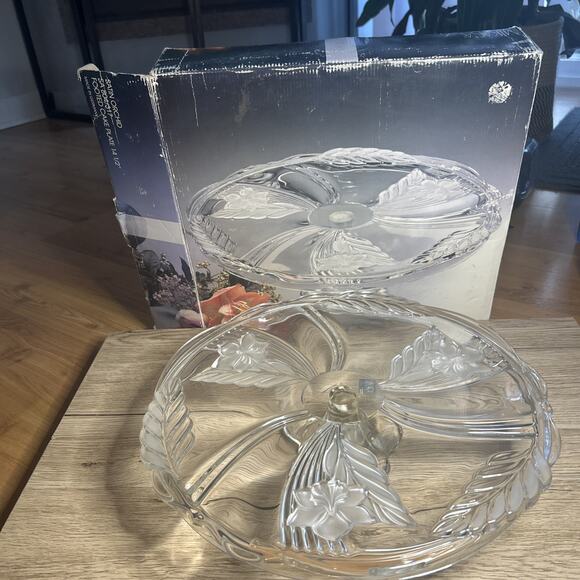 Vintage Mikasa Satin Orchid Footed Cake Plate Serving Platter 14.5 Frosted Glass - Picture 8 of 8